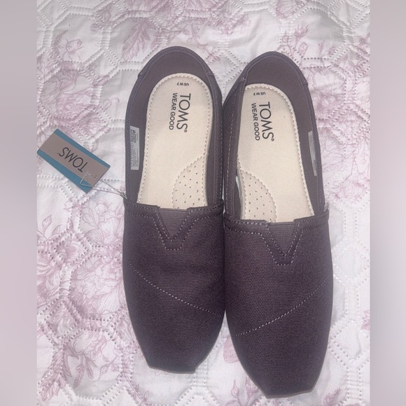 TOMS- Slip-on - Picture 2 of 7